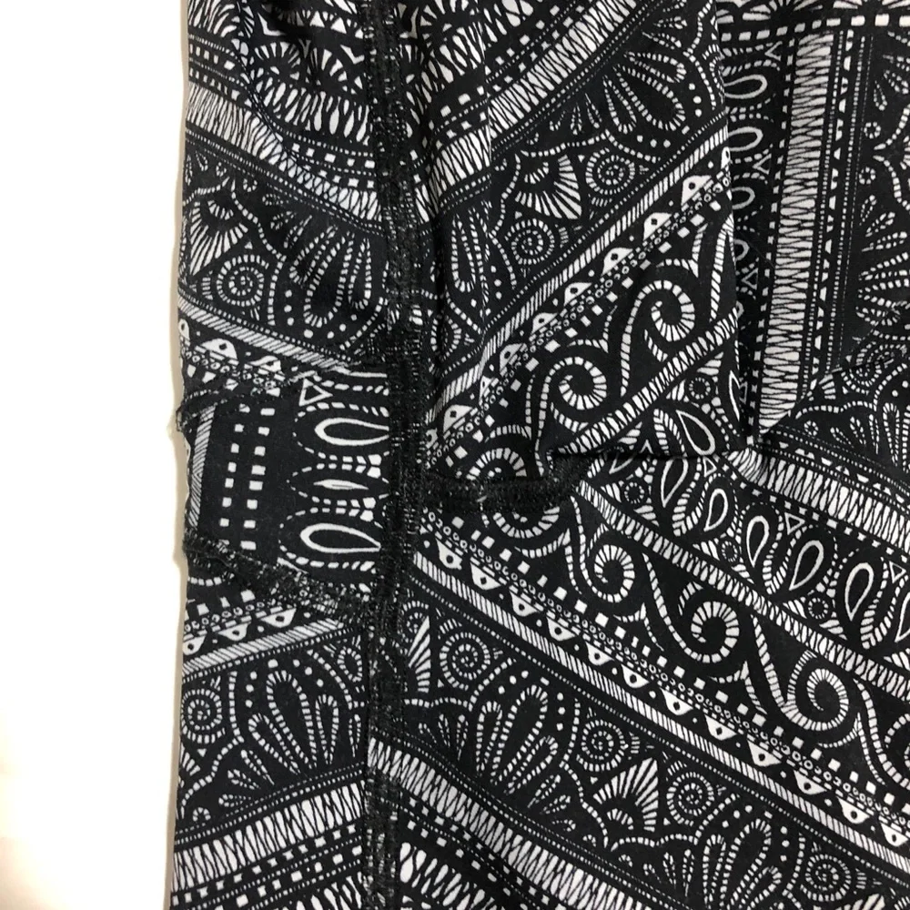 Lululemon leggings - Picture 2 of 5